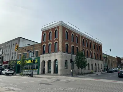 64 Dunlop Street E, Barrie, On L4m 1a3
