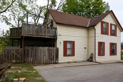 4 East Street, Barrie, On L4m 2n4