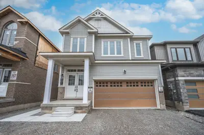 Duplex in Barrie
