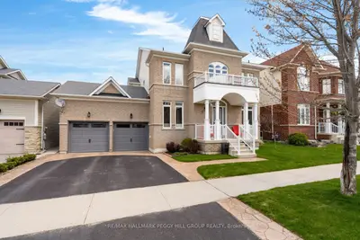 5 Magna Carta Road, Barrie, On L4m 7h9