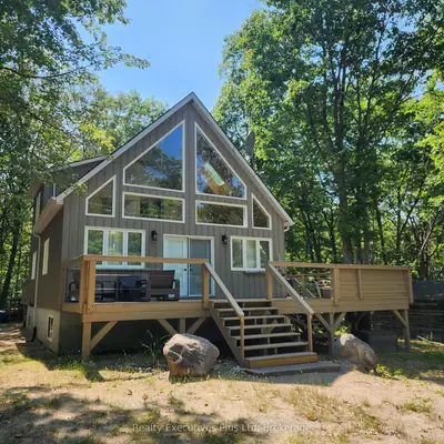 Detached in Christian Island 30
