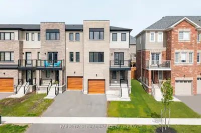 Att/Row/Townhouse in Barrie