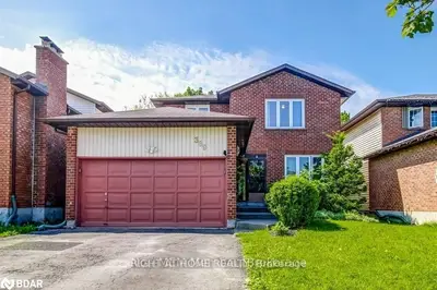 Detached in Barrie