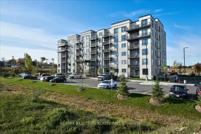Condo Apartment in Barrie