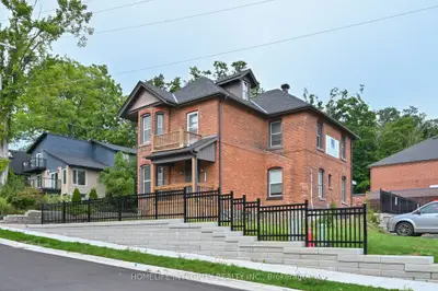 25 Berczy Street, Barrie, On L4m 3p6