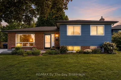 8 Harben Court, Collingwood, On L9y 4l8