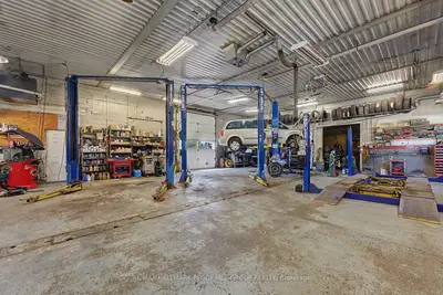 46 Yonge Street S, Springwater, On L0l 1p0