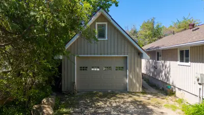 4 Parkside Avenue, Collingwood, On L9y 5p3