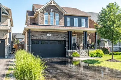 Detached in Springwater