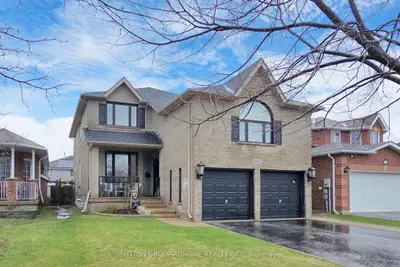 Detached in Barrie