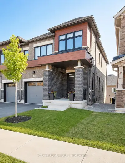 Semi-Detached in Springwater