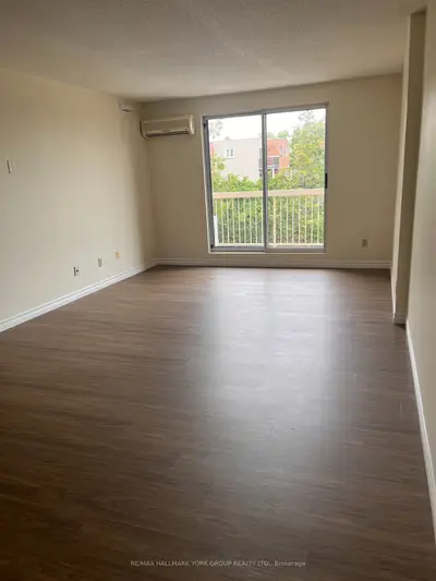 Condo Apartment in Barrie