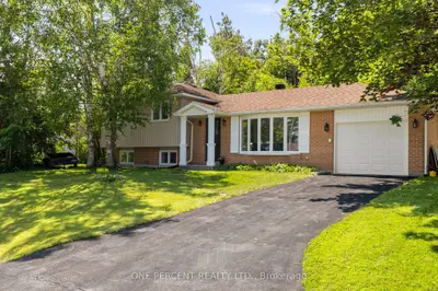 Detached in Orillia
