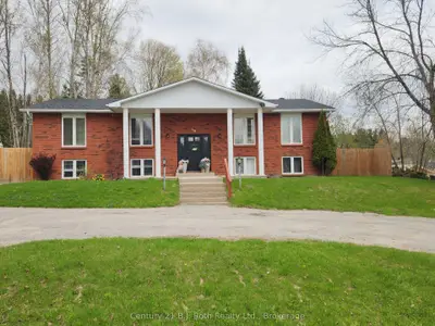 Detached in Penetanguishene