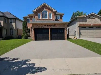 Detached in Barrie