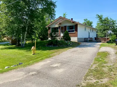 4 Sunset Crescent, Severn, On L0k 1e0