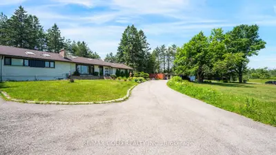 4680 Penetanguishene Road, Springwater, On L0l 1v0