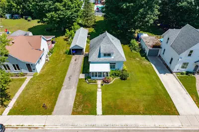 Detached in Midland
