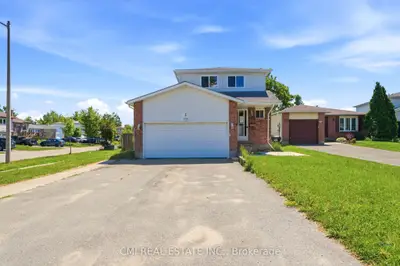 1 Mccuaig Court, Barrie, On L4m 5s5