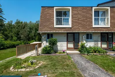 4 Paradise Boulevard 27, Ramara, On L0k 1b0