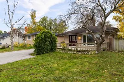 65 Ottaway Avenue, Barrie, On L4m 2x1