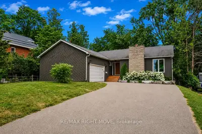 Detached in Ramara