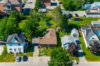 9 Wolfe Street, Penetanguishene, On L9m 1b9