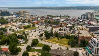 54 Clapperton Street, Barrie, On L4m 3e9