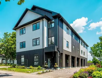 145 Clapperton Street 304, Barrie, On L4m 3g3