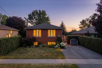 Detached in Orillia