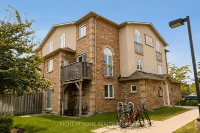 Condo Apartment in Barrie