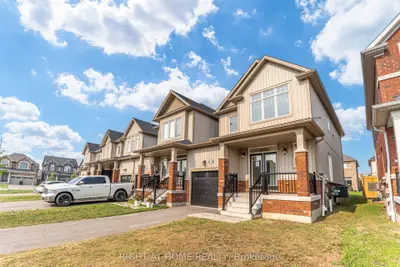 9 Bailey Street, Collingwood, On L9y 3y7
