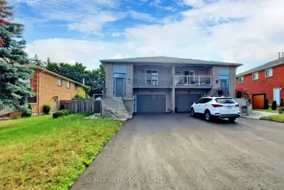 Semi-Detached in Barrie