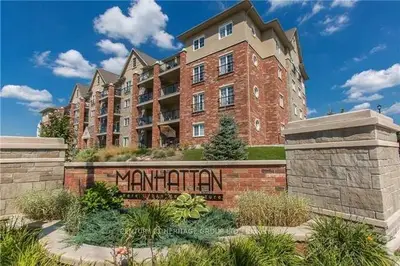 Condo Apartment in Barrie