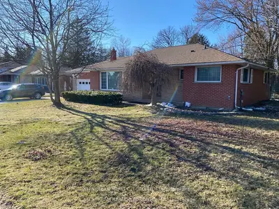 556 Big Bay Point Road, Barrie, On L4n 3z5