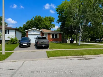 326 Christine Drive, Midland, On L4r 5a4