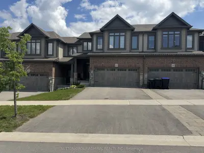 Att/Row/Townhouse in Midland