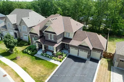 41 Redmond Crescent, Springwater, On L6x 1z8