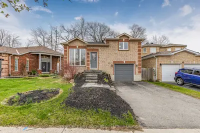 11 Masters Drive, Barrie, On L4m 6w4