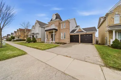 Detached in Barrie