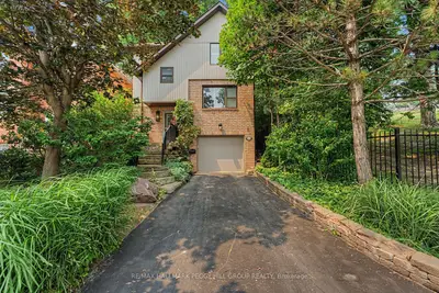 Detached in Barrie