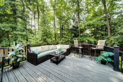 22 Downer Crescent, Wasaga Beach, On L9z 1c2