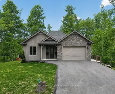 73 Polish Avenue, Penetanguishene, On L9m 1w8
