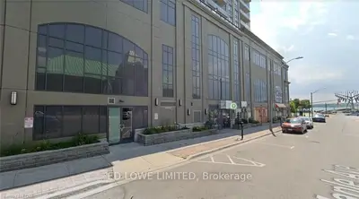15 Maple Avenue 3, Barrie, On L4n 2n6