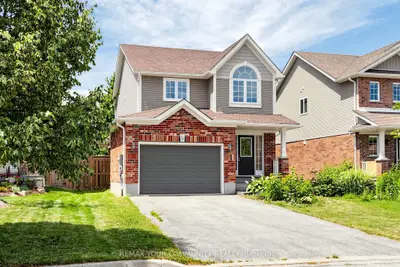 18 Davis Street, Collingwood, On L9y 0c9