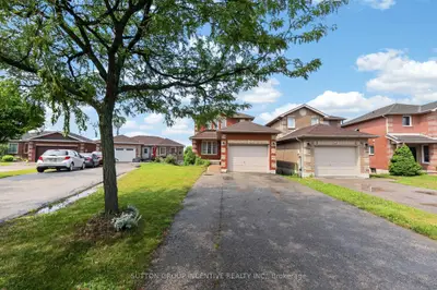 32 Sundew Drive, Barrie, On L4n 9l8