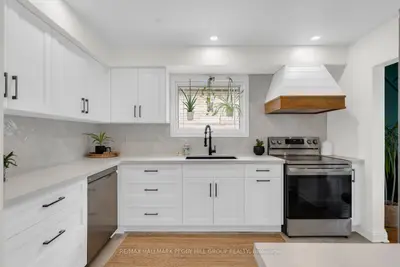 184 Woodland Drive, Midland, On L4r 4e3