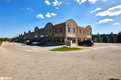 647 Welham Road 9 & 21, Barrie, On L4n 0b7