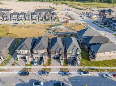 7 Barnyard Trail, Barrie, On L9j 0y1