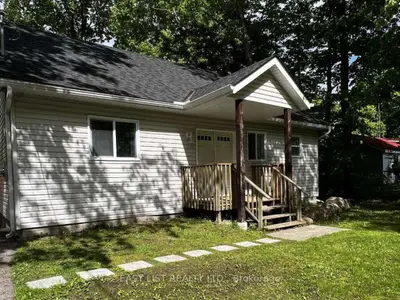 2135 Champlain Road, Tiny, On L9m 0b1